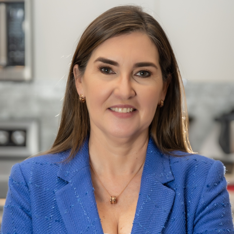 Ana Benito / Broker Associate